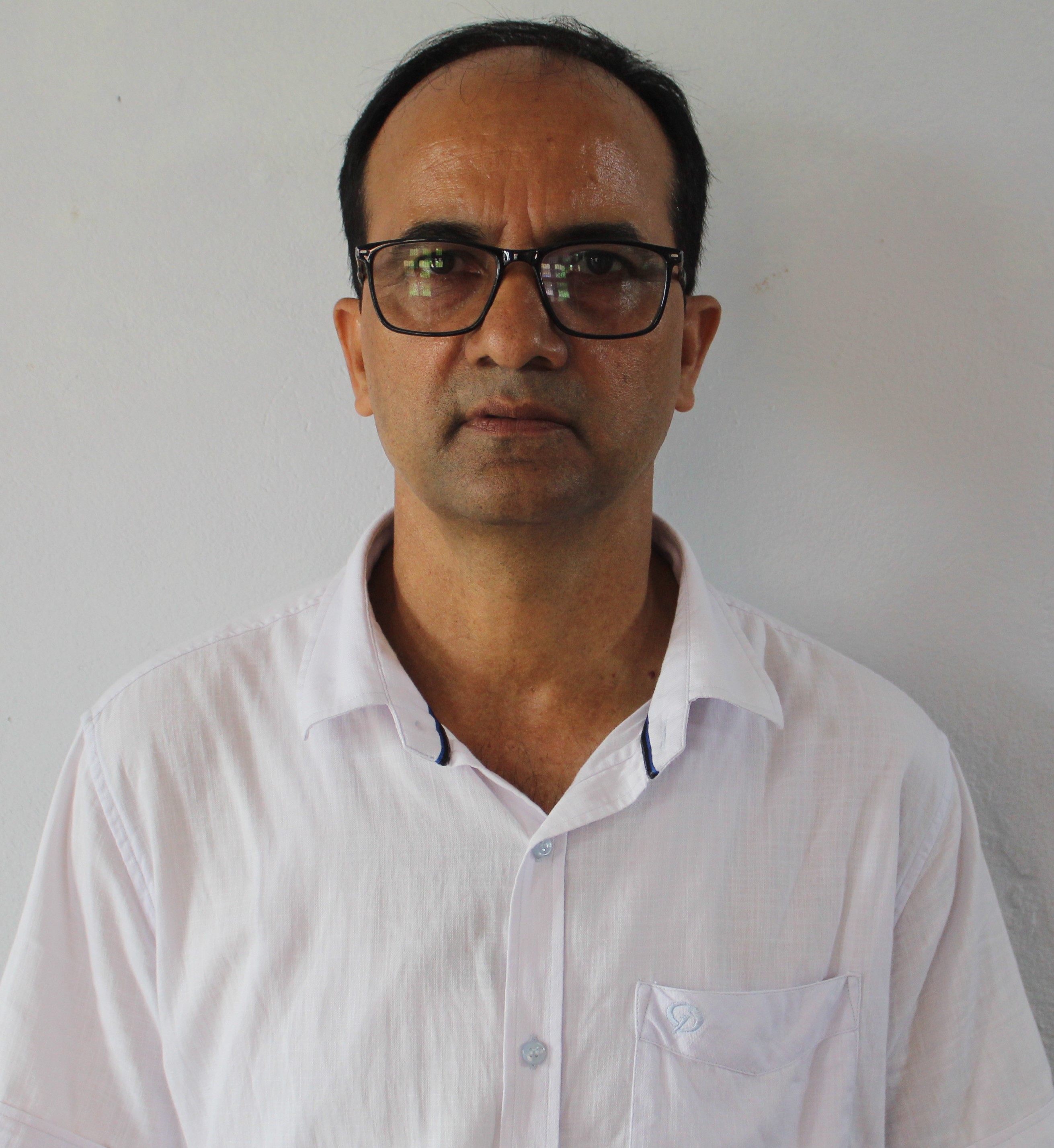 कृष्ण कुमार रेग्मी 	